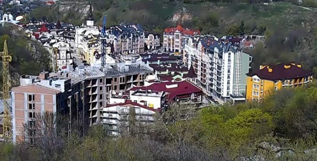 ЖК Подол Град вид на стройку с онлайн камеры